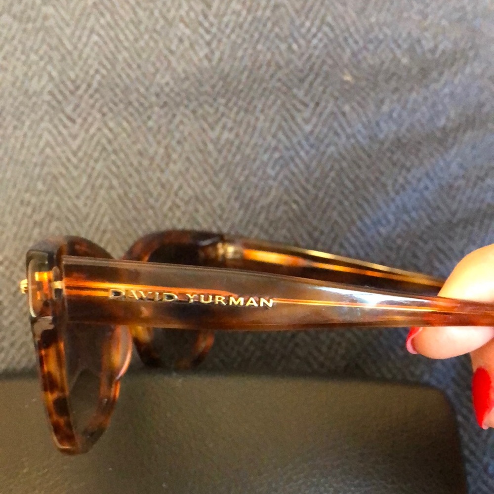 David Yurman Tortoise Shell Sunglasses - Picture 3 of 4